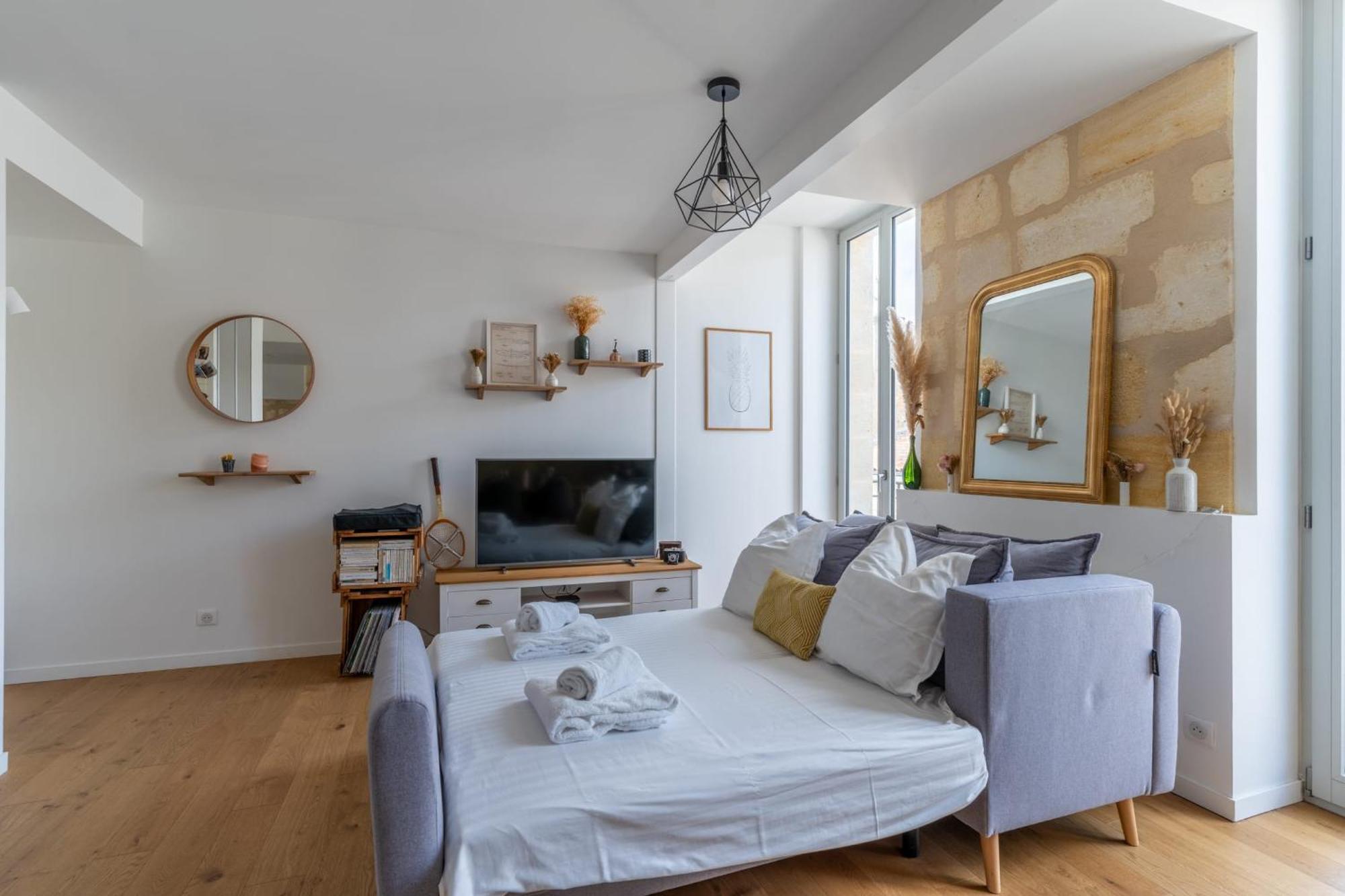 Charming Apartment In Bordeaux - Welkeys Exterior foto